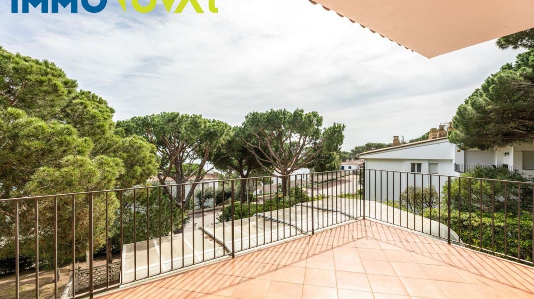 EXCLUSIVE PROPERTY IN CALELLA WITH SEA VIEWS