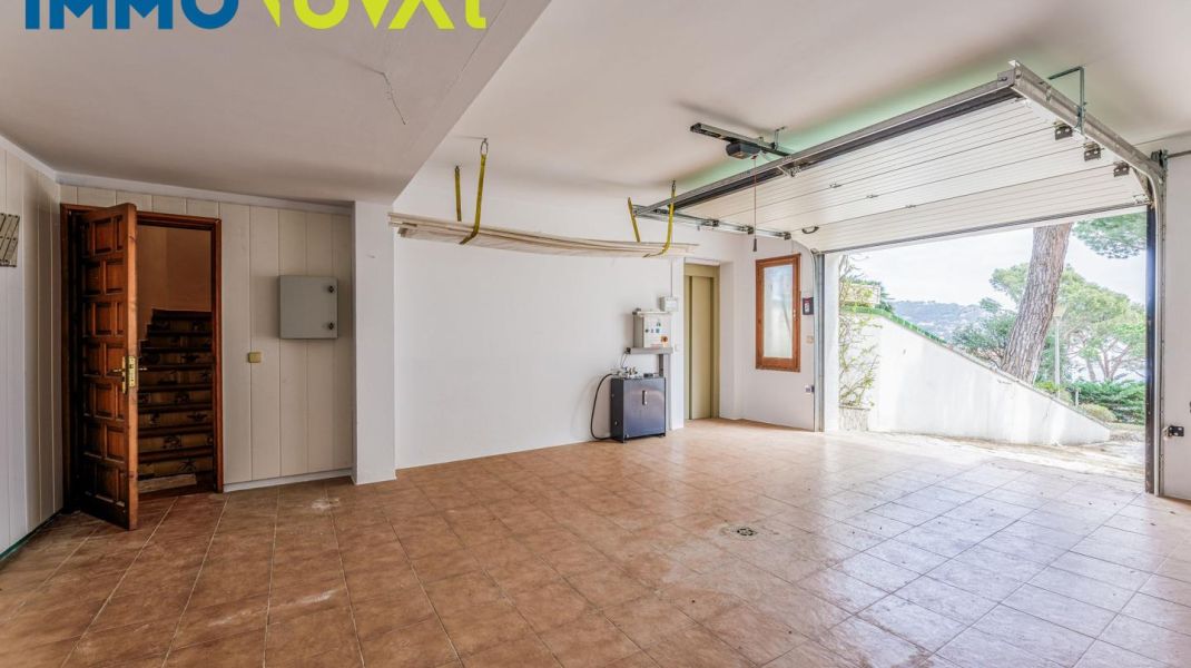 EXCLUSIVA PROPIEDAD EN CALELLA CON VISTAS AL MAR