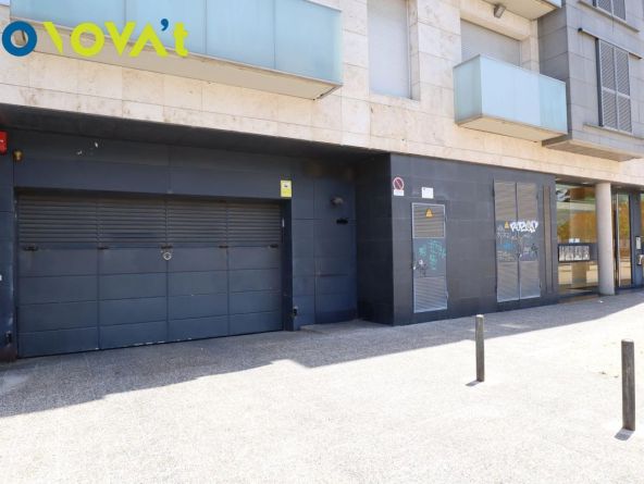AVE Girona parking spaces