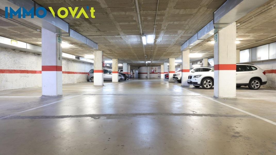 Places d'aparcament AVE Girona