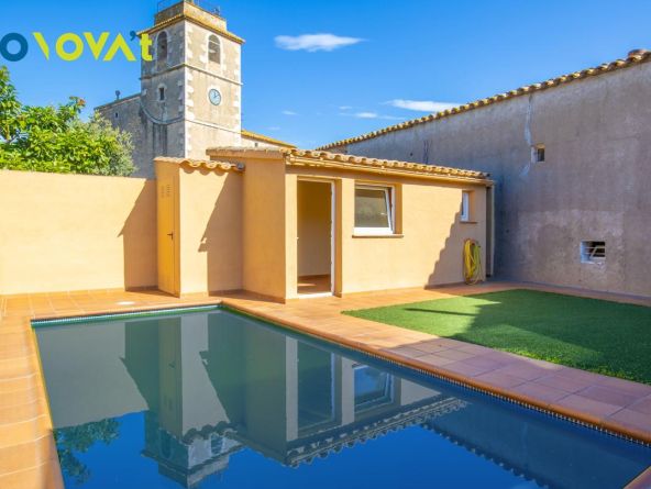Casa en venda a Torrent (Baix Empordà)