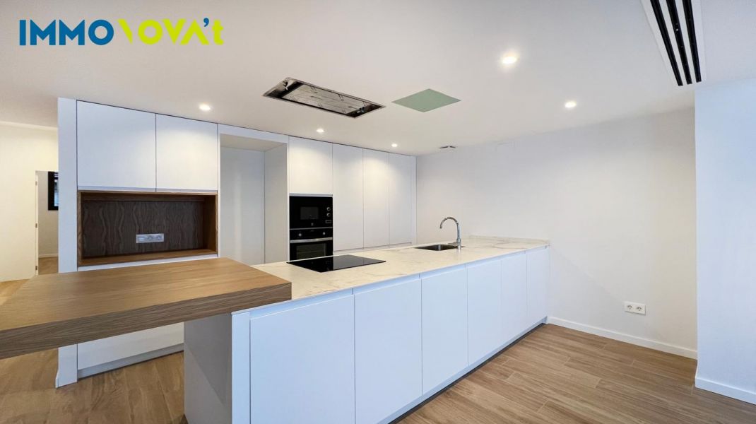 Dúplex en venta en Travessia de la Creu (Girona)