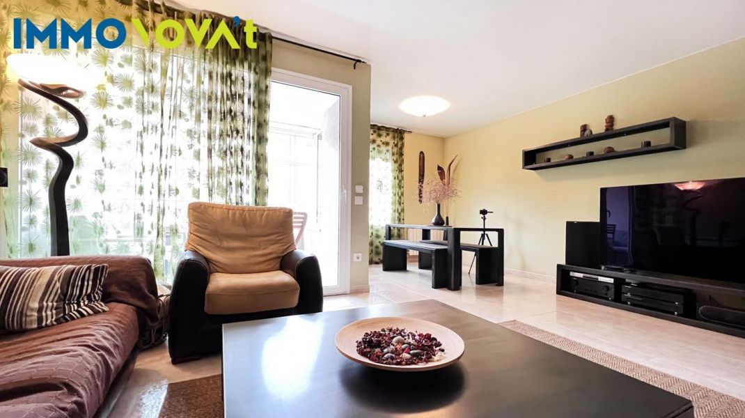 Amplia casa de 190 m2 con jardín en Sta. Caterina de Salt