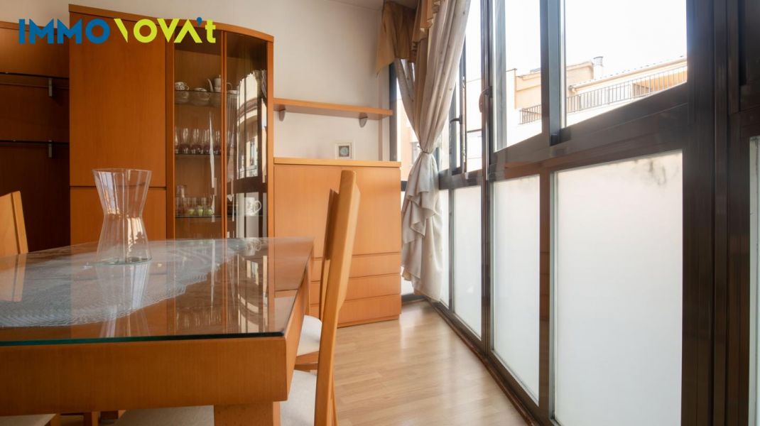 2 bedroom apartment and parking in Taialà