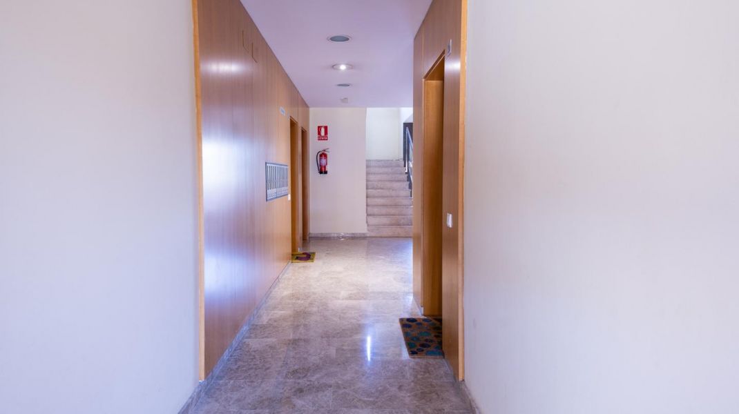Ground floor apartment with 100 m2 of terrace in Vilablareix