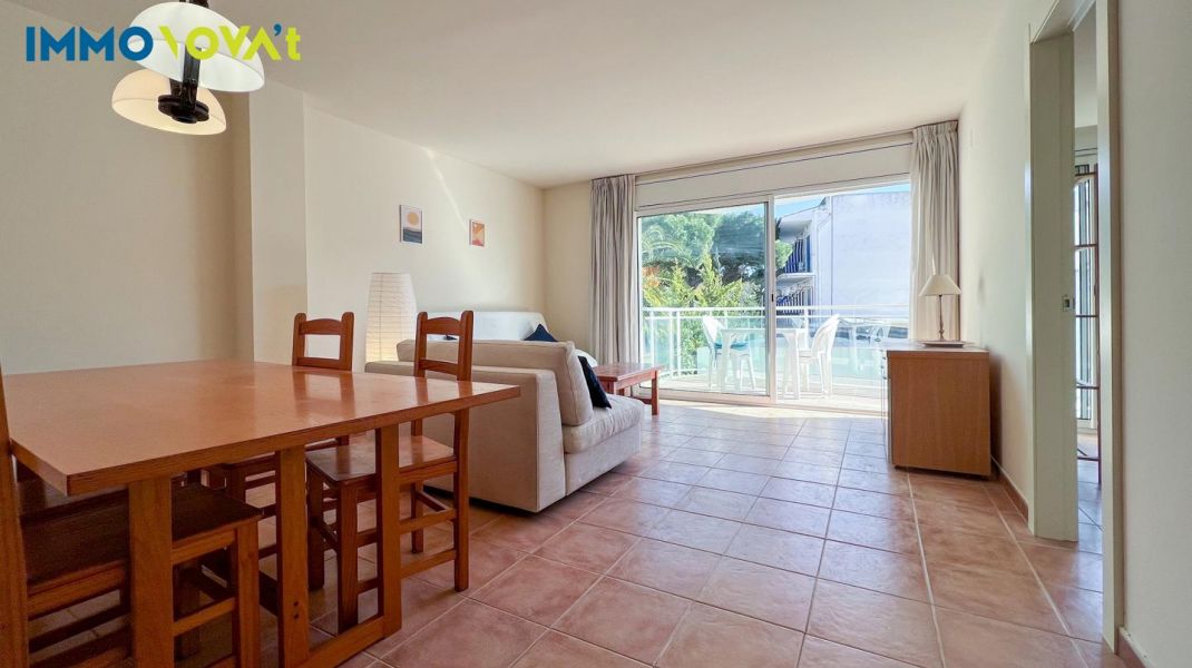 Furnished apartment with parking in Platja d'Aro.