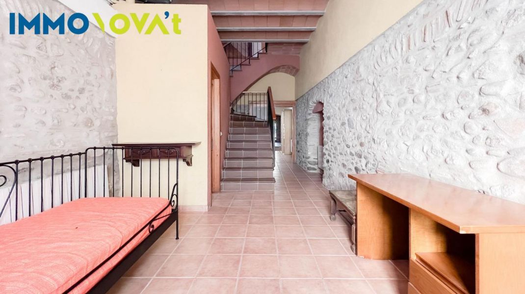 Renovated house with garden in Sarrià