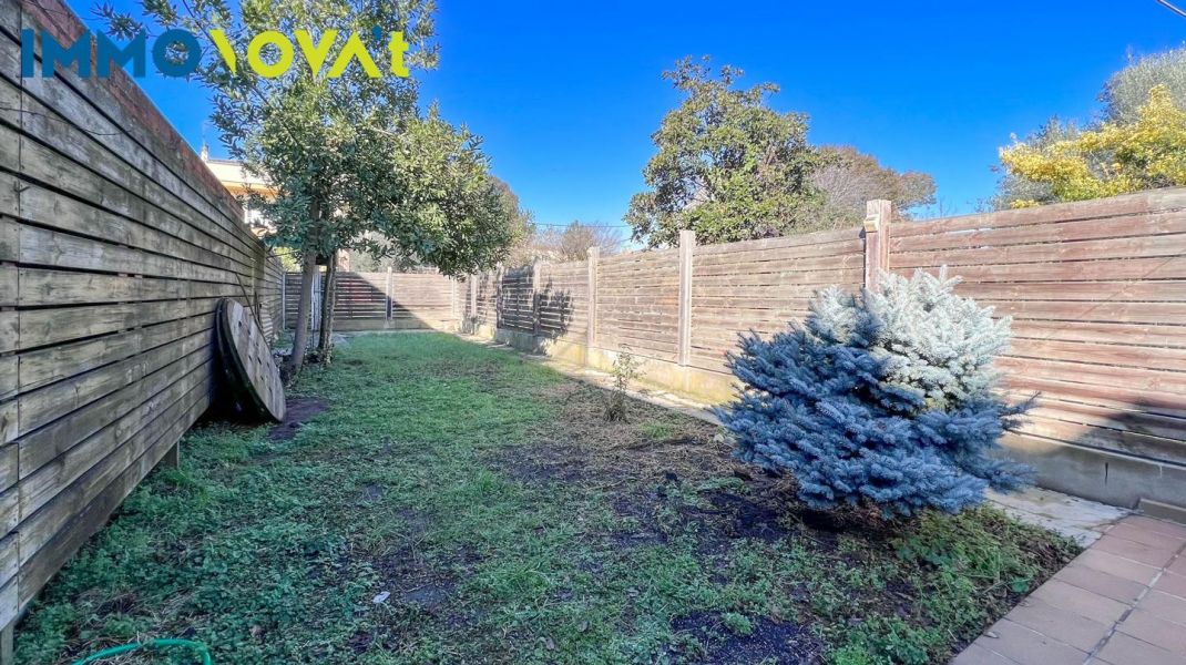 Renovated house with garden in Sarrià