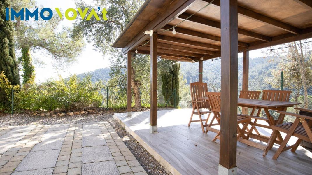 Xalet amb piscina i vistes a St. Feliu de Guíxols