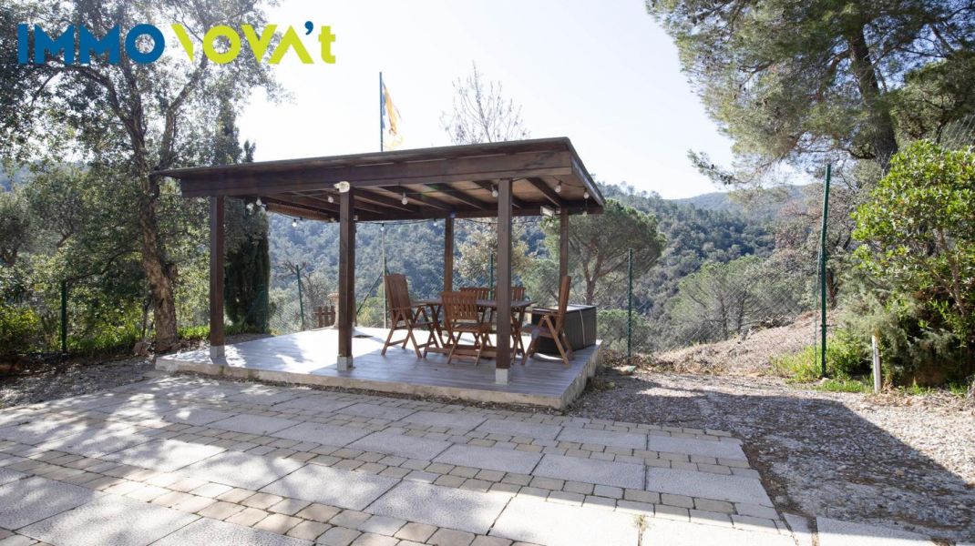 Xalet amb piscina i vistes a St. Feliu de Guíxols