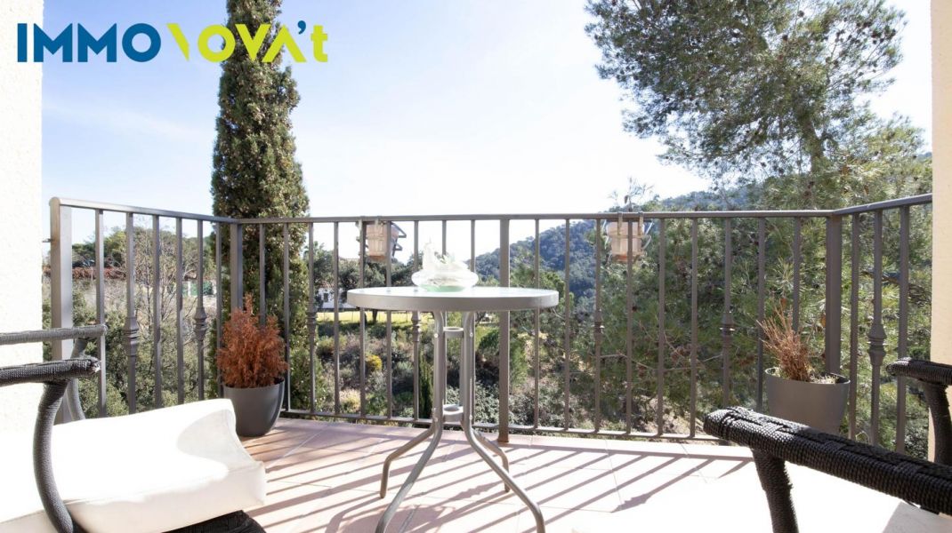 Xalet amb piscina i vistes a St. Feliu de Guíxols