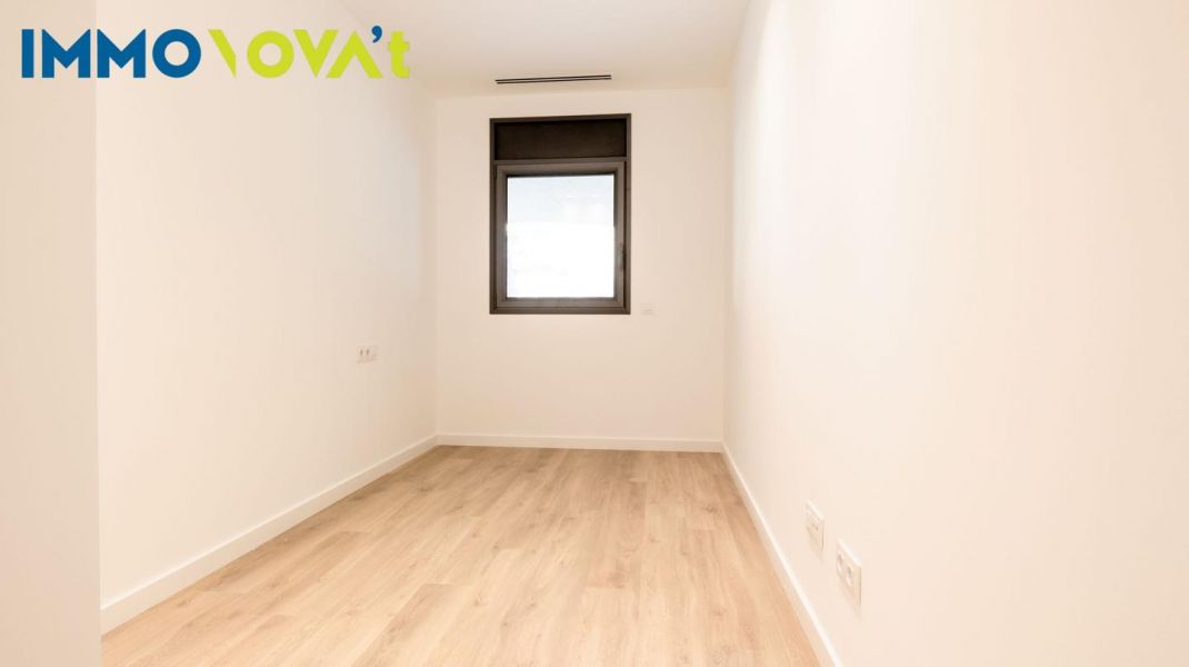 Duplex d’obra nova amb terrassa a Montjuïc