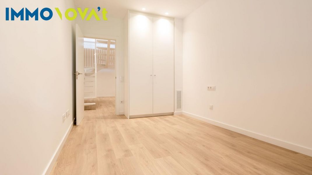 Duplex d’obra nova amb terrassa a Montjuïc