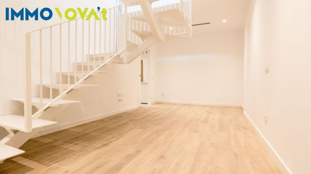Duplex d’obra nova amb terrassa a Montjuïc
