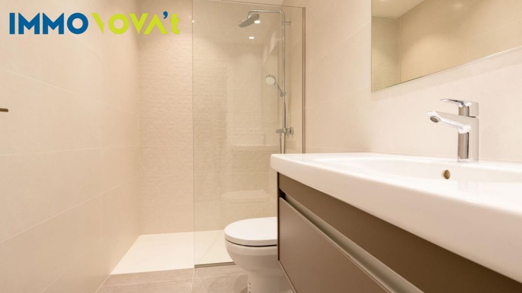 Duplex d’obra nova amb terrassa a Montjuïc