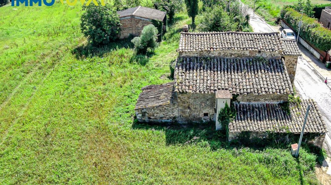 MASÍA PARA REFORMAR A 10 MIN. DE GIRONA