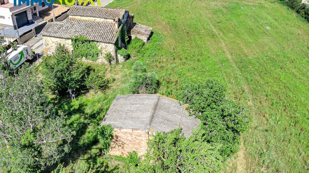 MASÍA PARA REFORMAR A 10 MIN. DE GIRONA