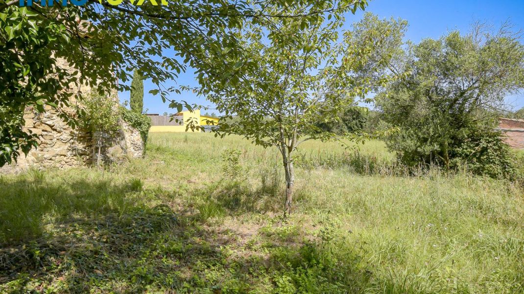 MASÍA PARA REFORMAR A 10 MIN. DE GIRONA