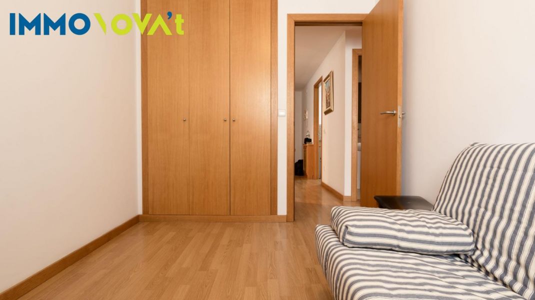 2 bedroom apartment and parking in Taialà