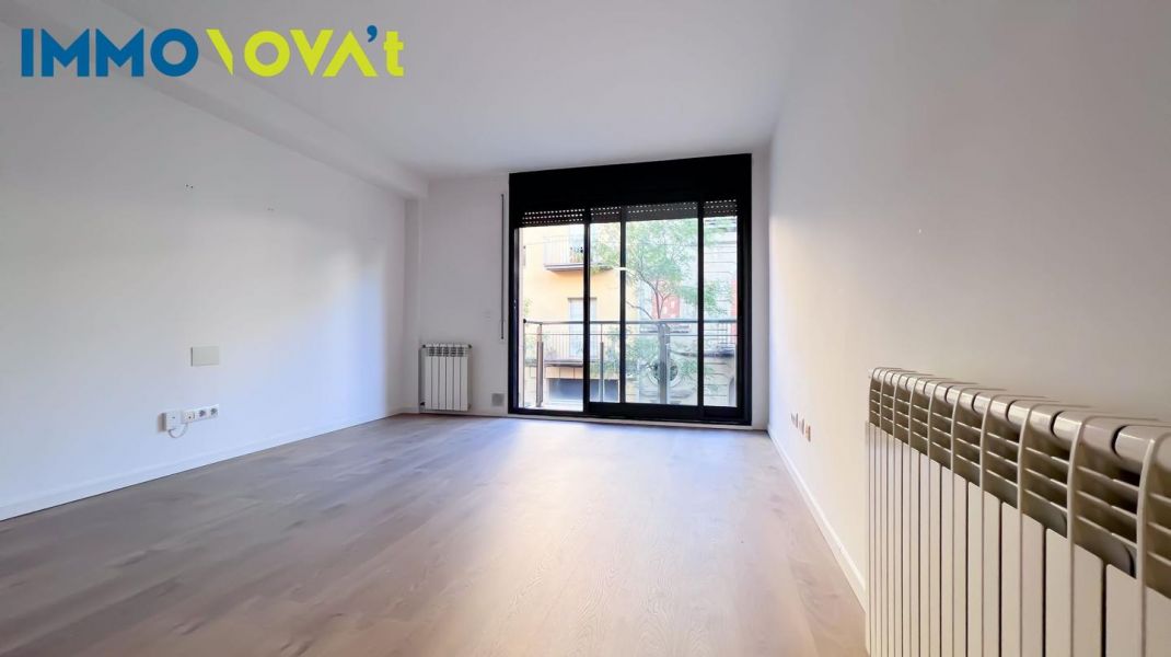 TWO BEDROOM APARTMENT IN THE CENTER OF GIRONA