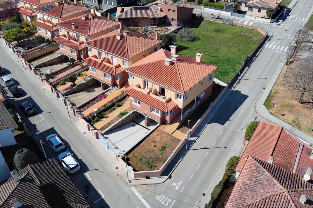 NEW FAMILY HOUSE IN MATA (PORQUERES)