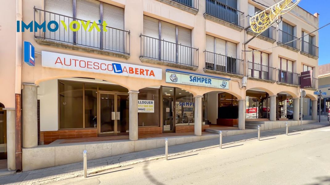 LOCAL CÉNTRICO EQUIPADO