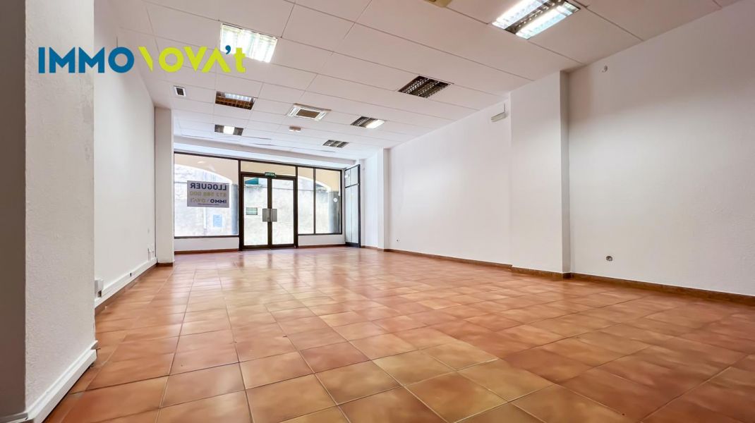 LOCAL CÉNTRICO EQUIPADO