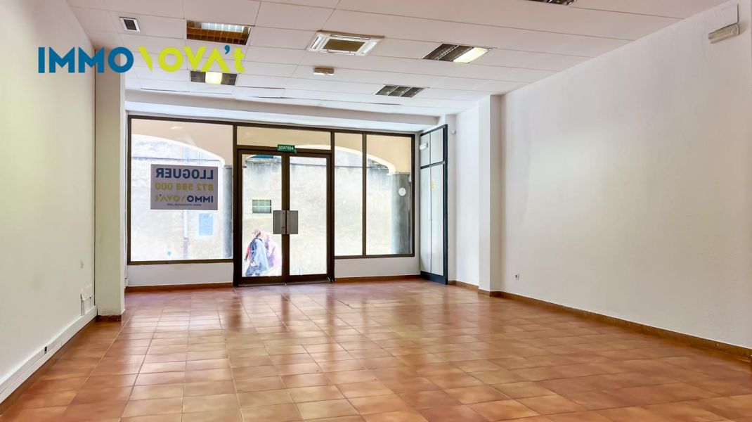 LOCAL CÉNTRICO EQUIPADO