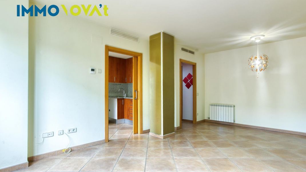 PIS  DE LLOGUER AMB PISCINA COMUNITÀRIA