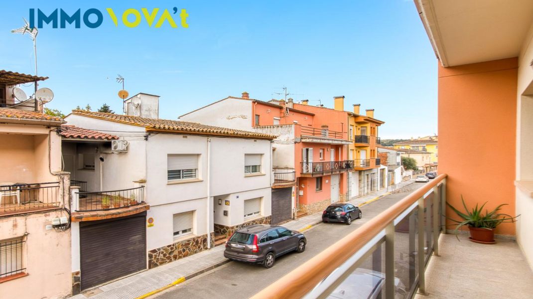 PIS  DE LLOGUER AMB PISCINA COMUNITÀRIA