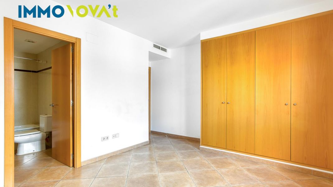 PIS  DE LLOGUER AMB PISCINA COMUNITÀRIA