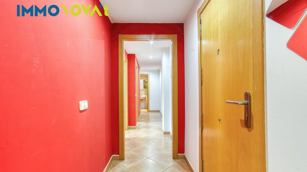 PIS  DE LLOGUER AMB PISCINA COMUNITÀRIA