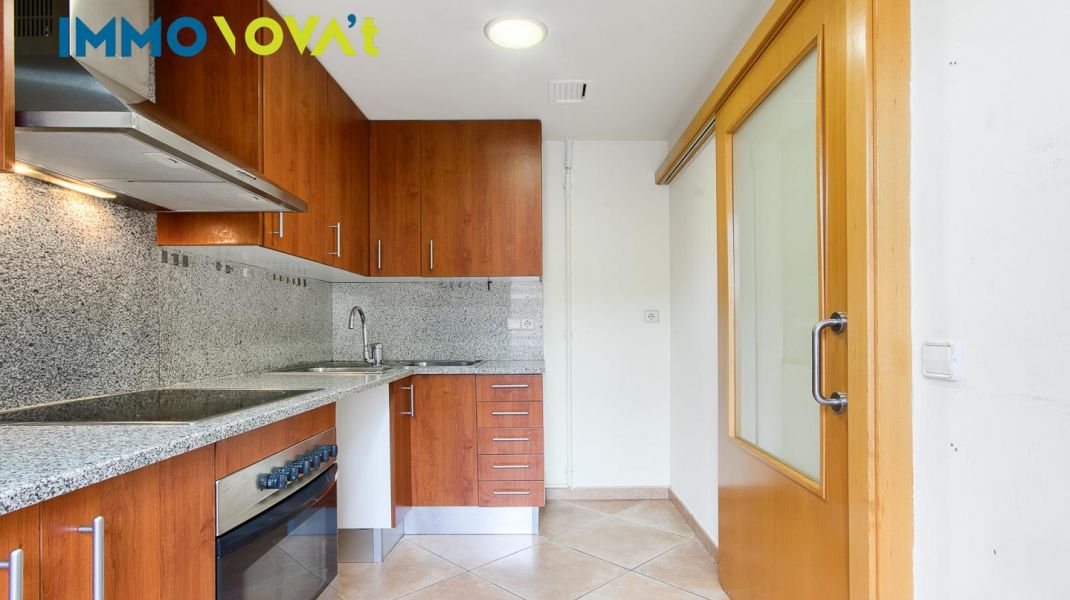 PIS  DE LLOGUER AMB PISCINA COMUNITÀRIA