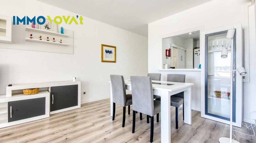 An apartment in Pals to escape from it all… or to turn into a business. You choose.