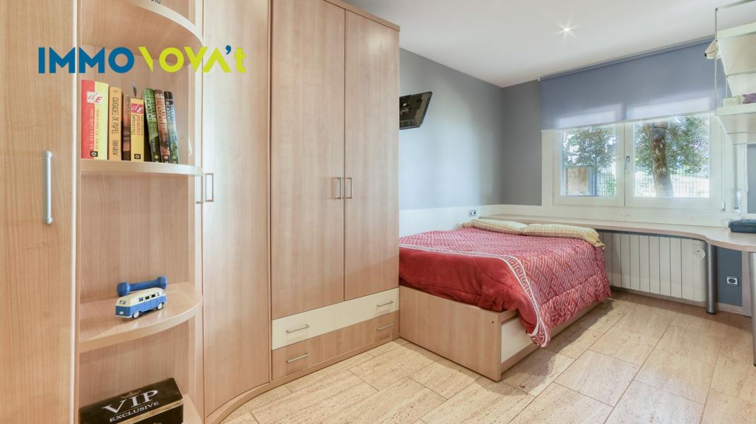 Casa a Bonmatí amb piscina, llum i natura