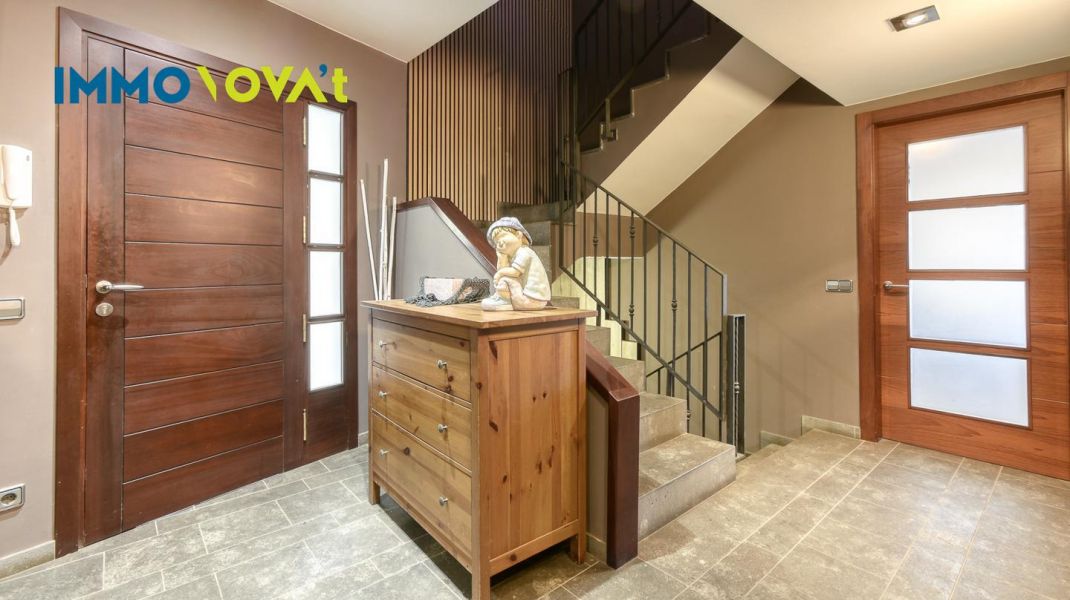 Casa a Bonmatí amb piscina, llum i natura