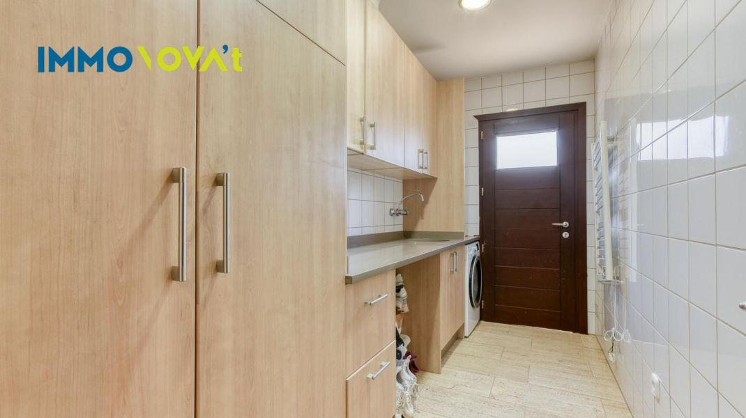 Casa a Bonmatí amb piscina, llum i natura