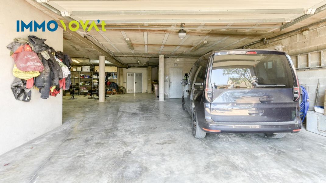 Casa a Bonmatí amb piscina, llum i natura