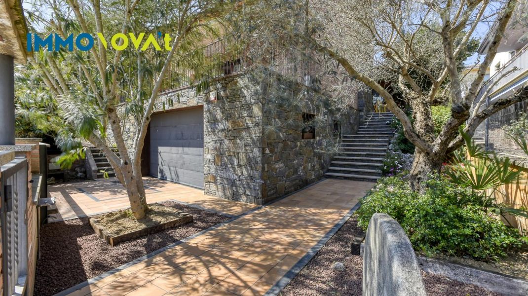 Casa a Bonmatí amb piscina, llum i natura