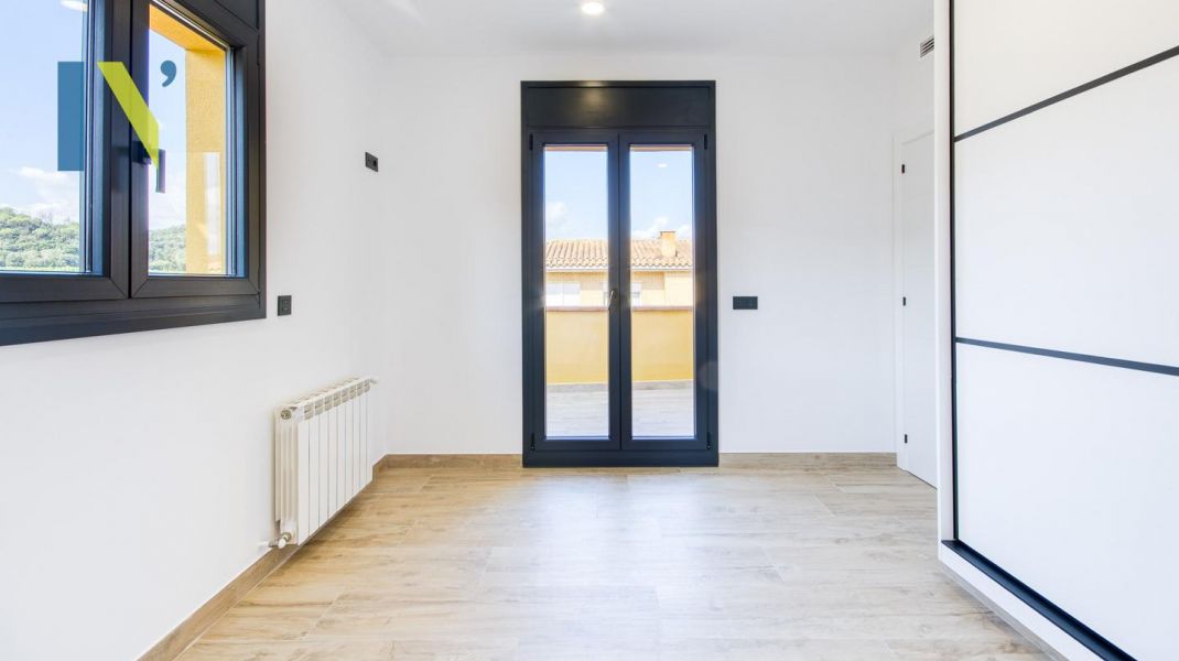 CASA PER LLOGAR A BESCANÓ