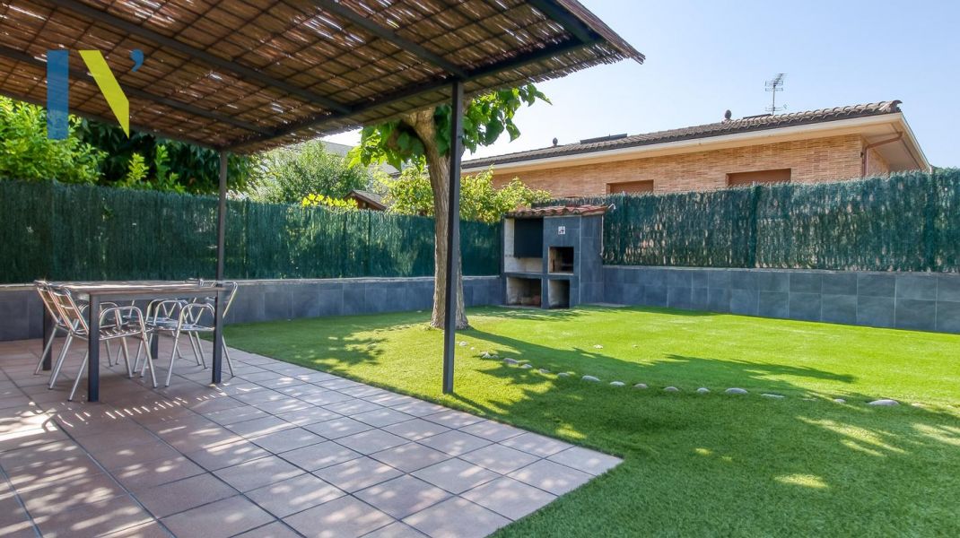 CASA PER LLOGAR A BESCANÓ