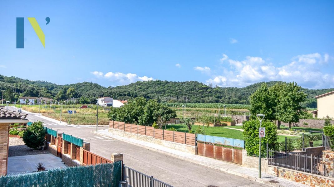 CASA PER LLOGAR A BESCANÓ