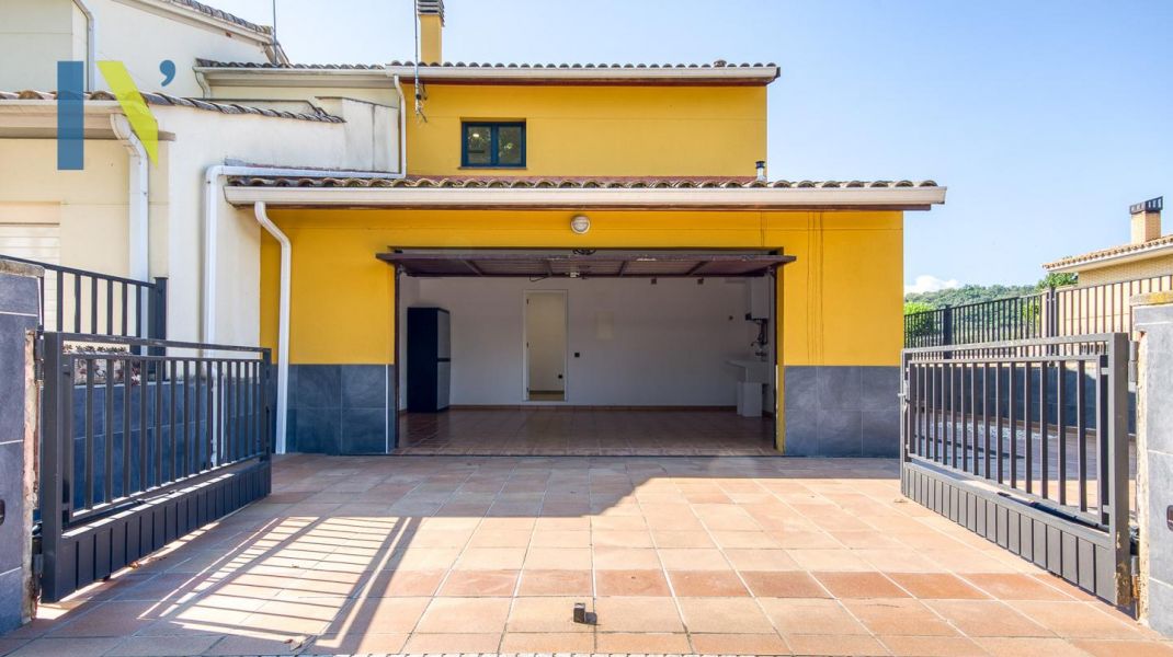 CASA PER LLOGAR A BESCANÓ