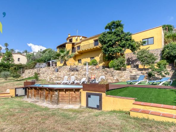 Dues cases, una vida a Calonge