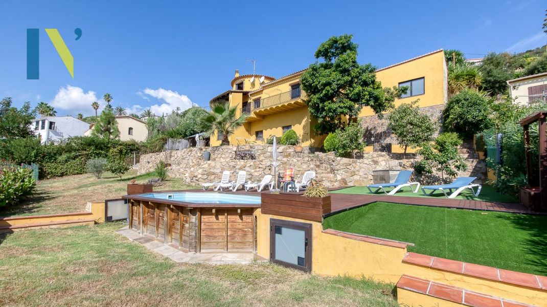 Dues cases, una vida a Calonge