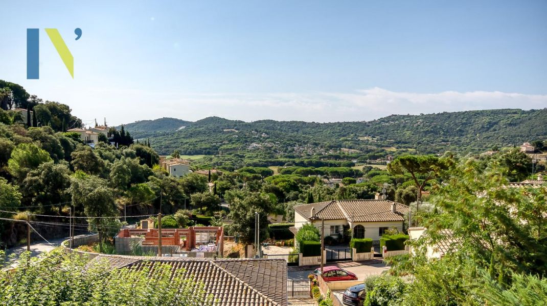 Dues cases, una vida a Calonge