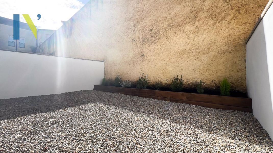 Ground floor apartment with terrace in La Cellera