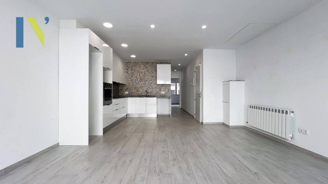 La teva casa de lloguer amb garatge XL