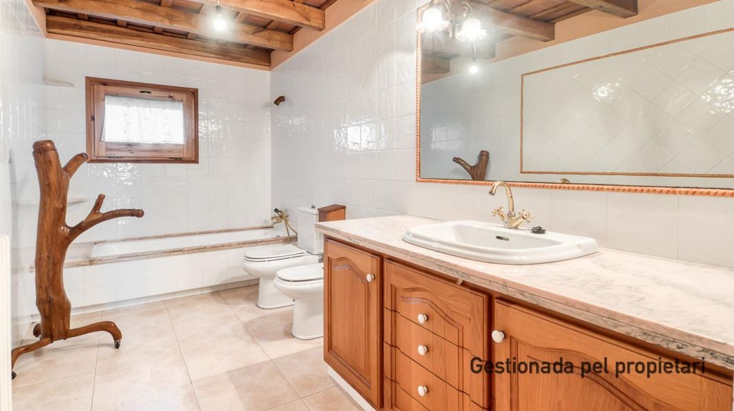 MASIA RENOVADA AMB ENCANT A SANT DALMAI