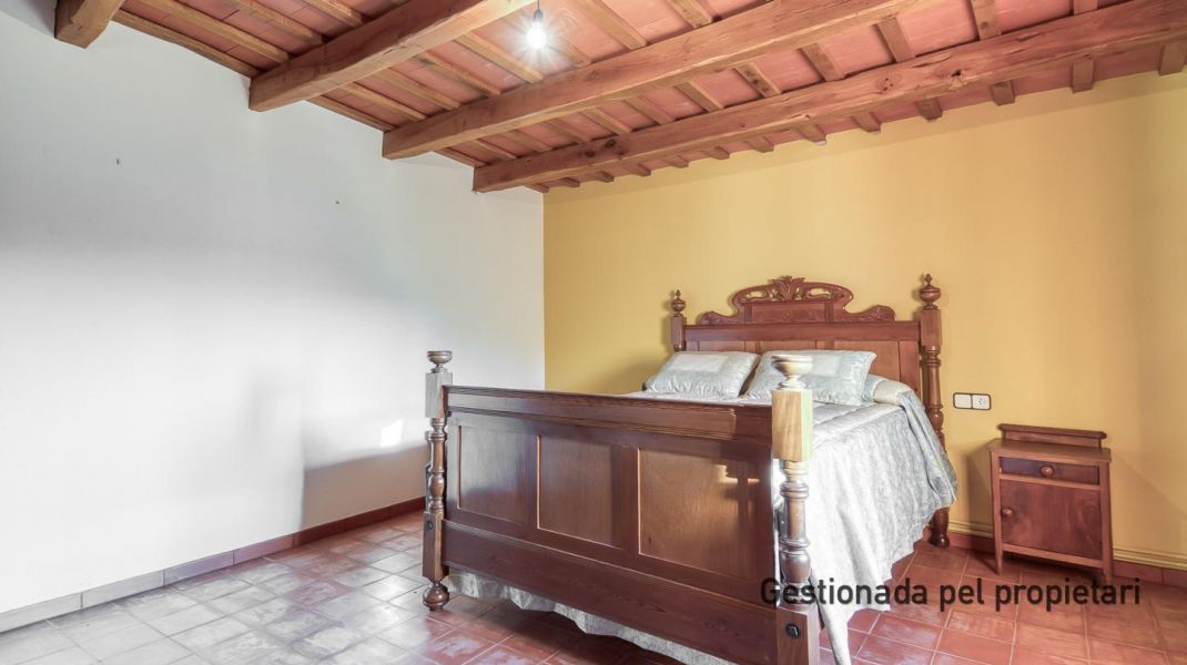 MASIA RENOVADA AMB ENCANT A SANT DALMAI